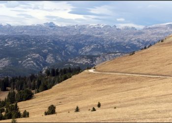 Beyond the Caldera – Breathtaking Beartooth Loop